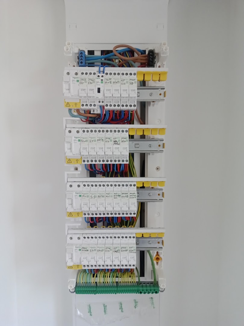 AR Elec — Photos 1